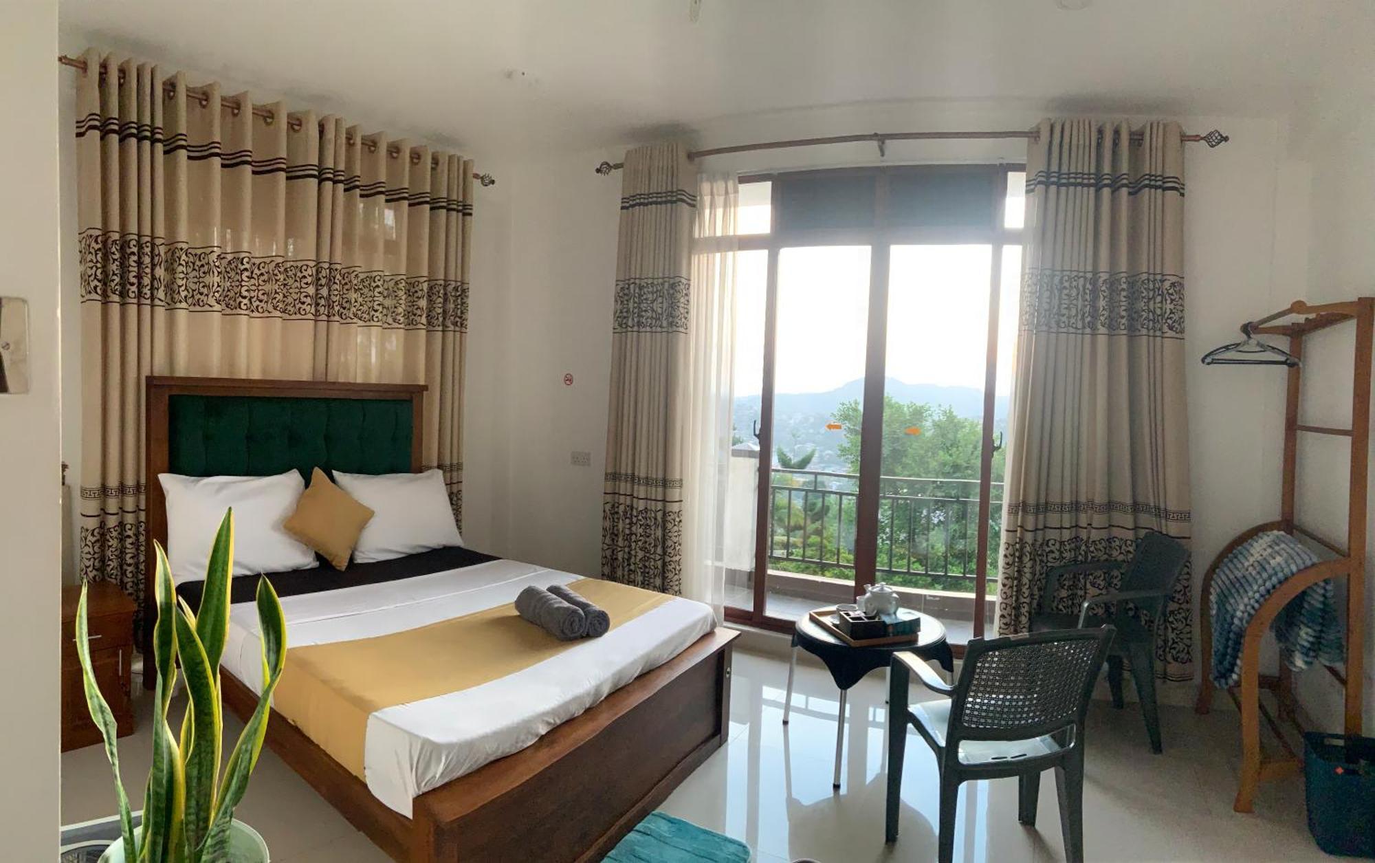 Golden King Residence - Free Pickup From Kandy Railway Station Exterior foto